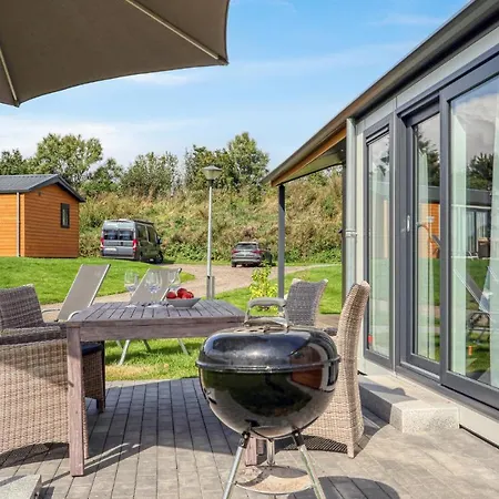 Stunning In Suesel With Kitchen