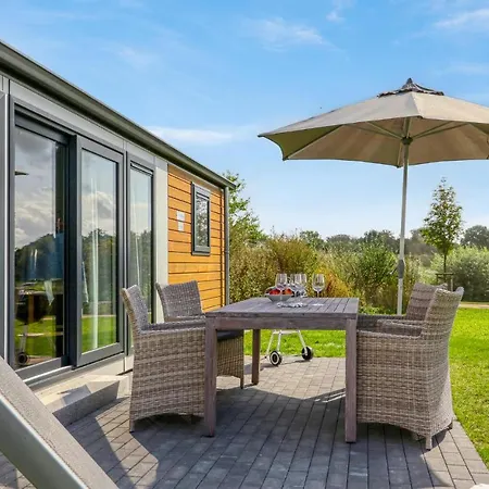 Holiday home Stunning In Suesel With Kitchen *